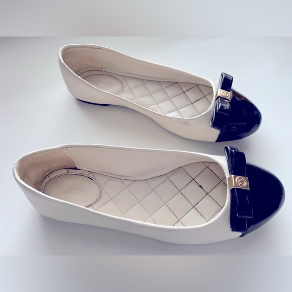 Michael Kors womens Sandals - size 7.5 - Picture 4 of 12